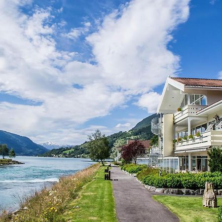 Hotel Loenfjord ローエン エクステリア 写真