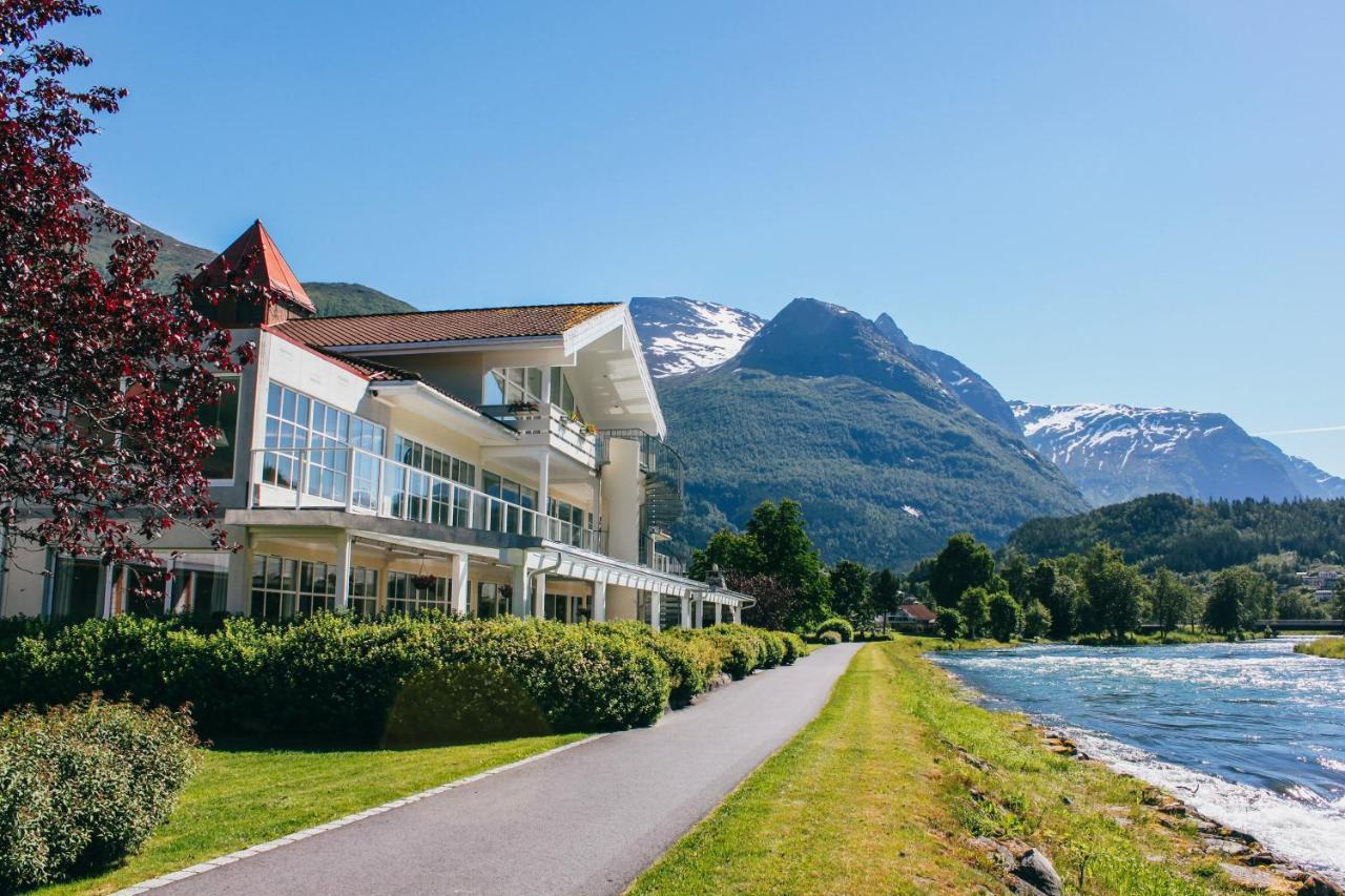 Hotel Loenfjord ローエン エクステリア 写真