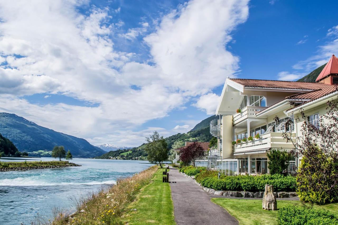 Hotel Loenfjord ローエン エクステリア 写真