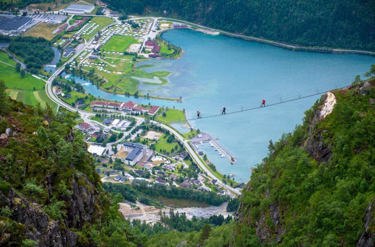 Hotel Loenfjord ローエン エクステリア 写真