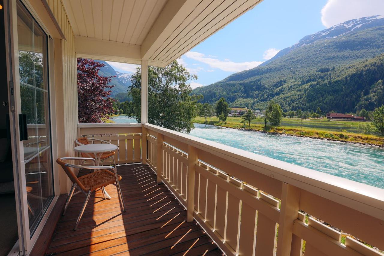 Hotel Loenfjord ローエン エクステリア 写真