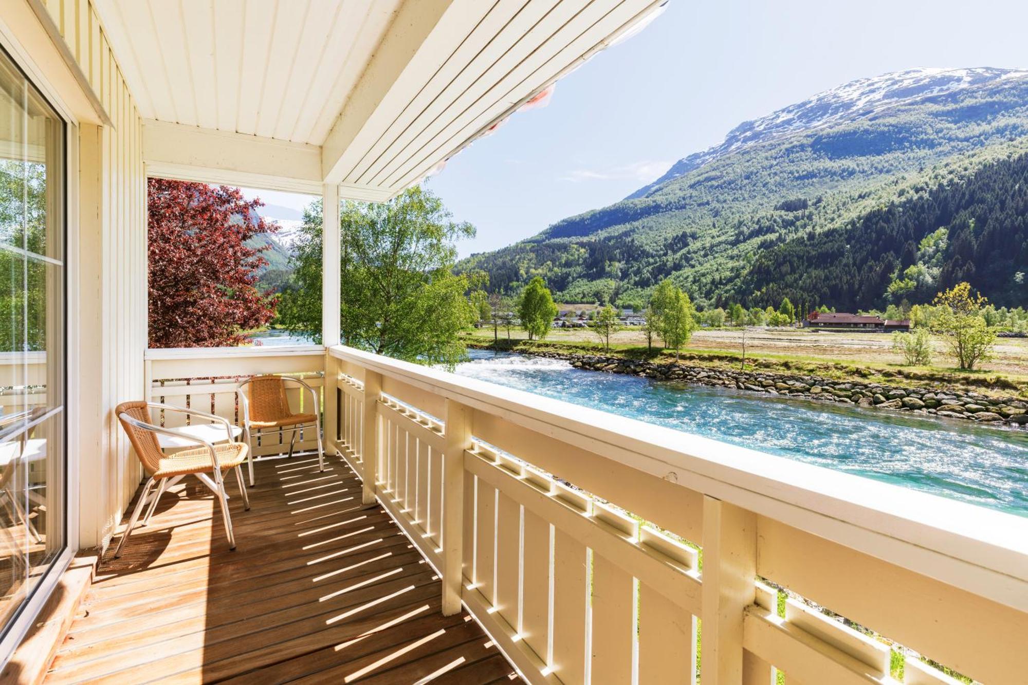 Hotel Loenfjord ローエン エクステリア 写真