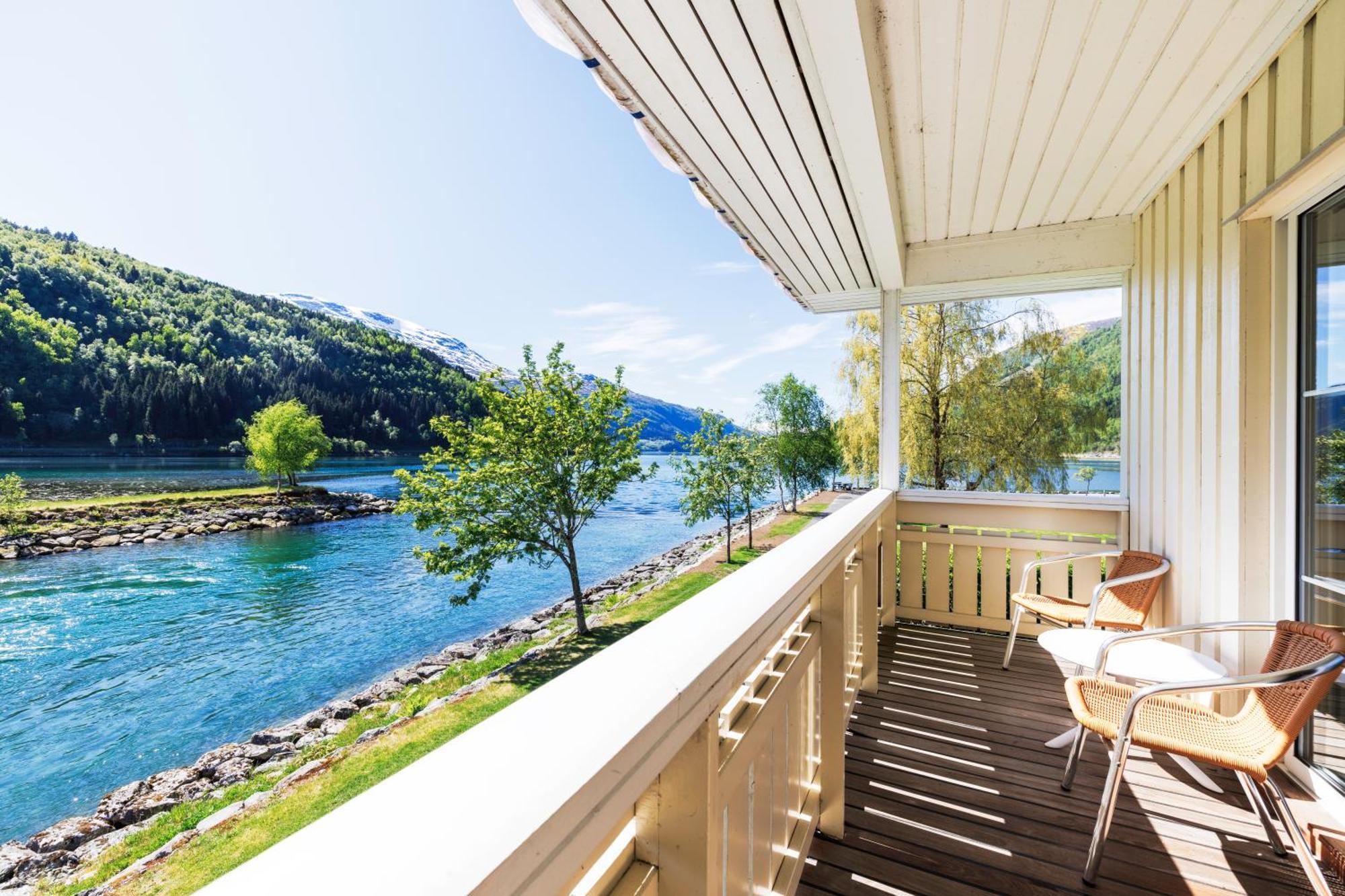 Hotel Loenfjord ローエン エクステリア 写真